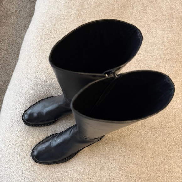 Sold - Picture 4 of 12